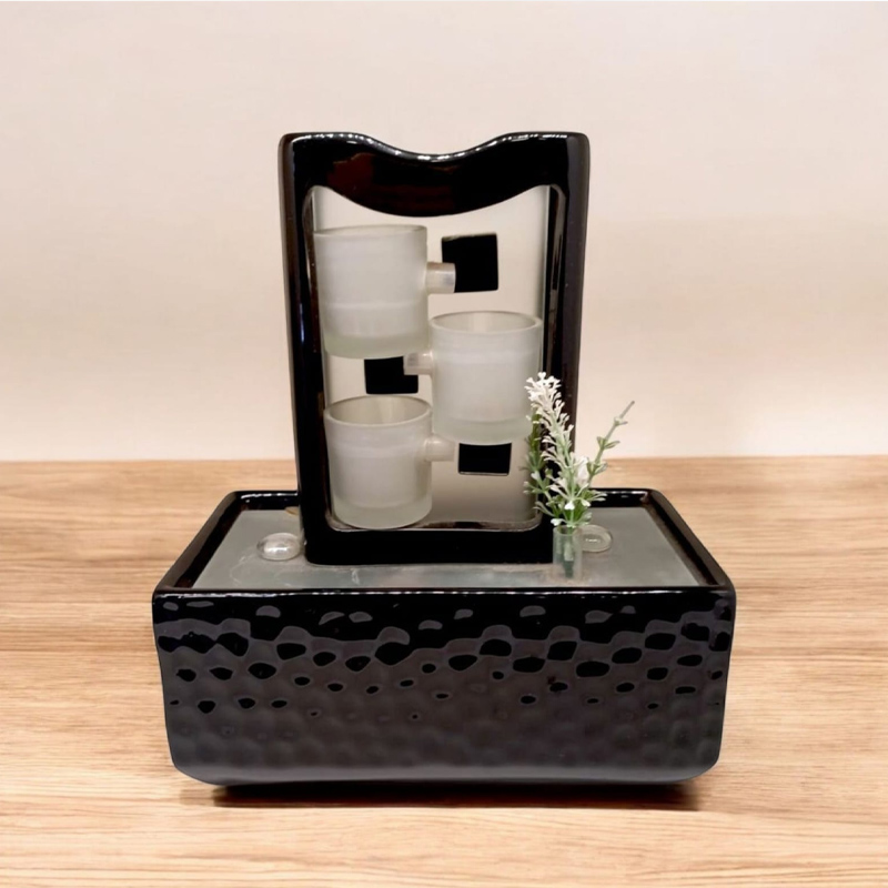 Fuente de Agua con Luz LED Mediana N°1