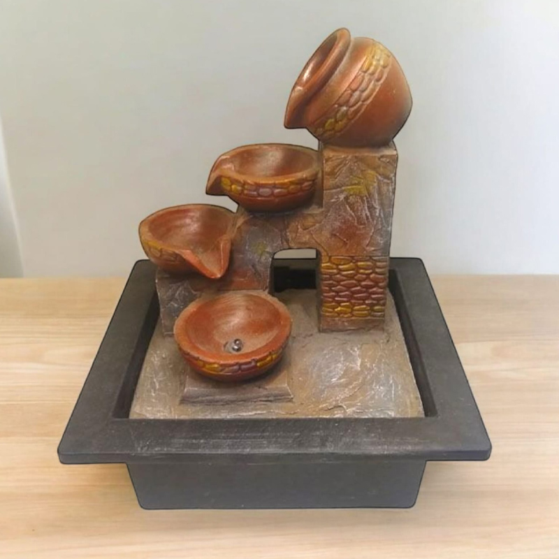 Fuente de Agua con Luz LED Mediana N°9