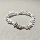 Pulsera Gema Howlita Escallas